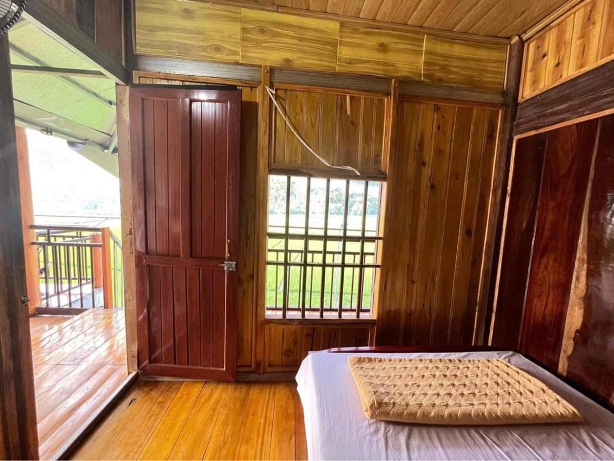 Ba Be Homestay - Nha Nghi Tran Thuc バックカン エクステリア 写真