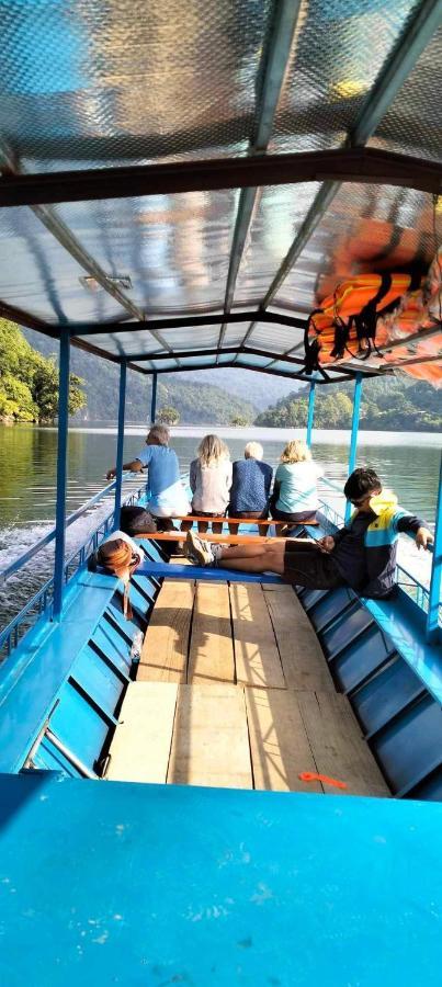 Ba Be Homestay - Nha Nghi Tran Thuc バックカン エクステリア 写真