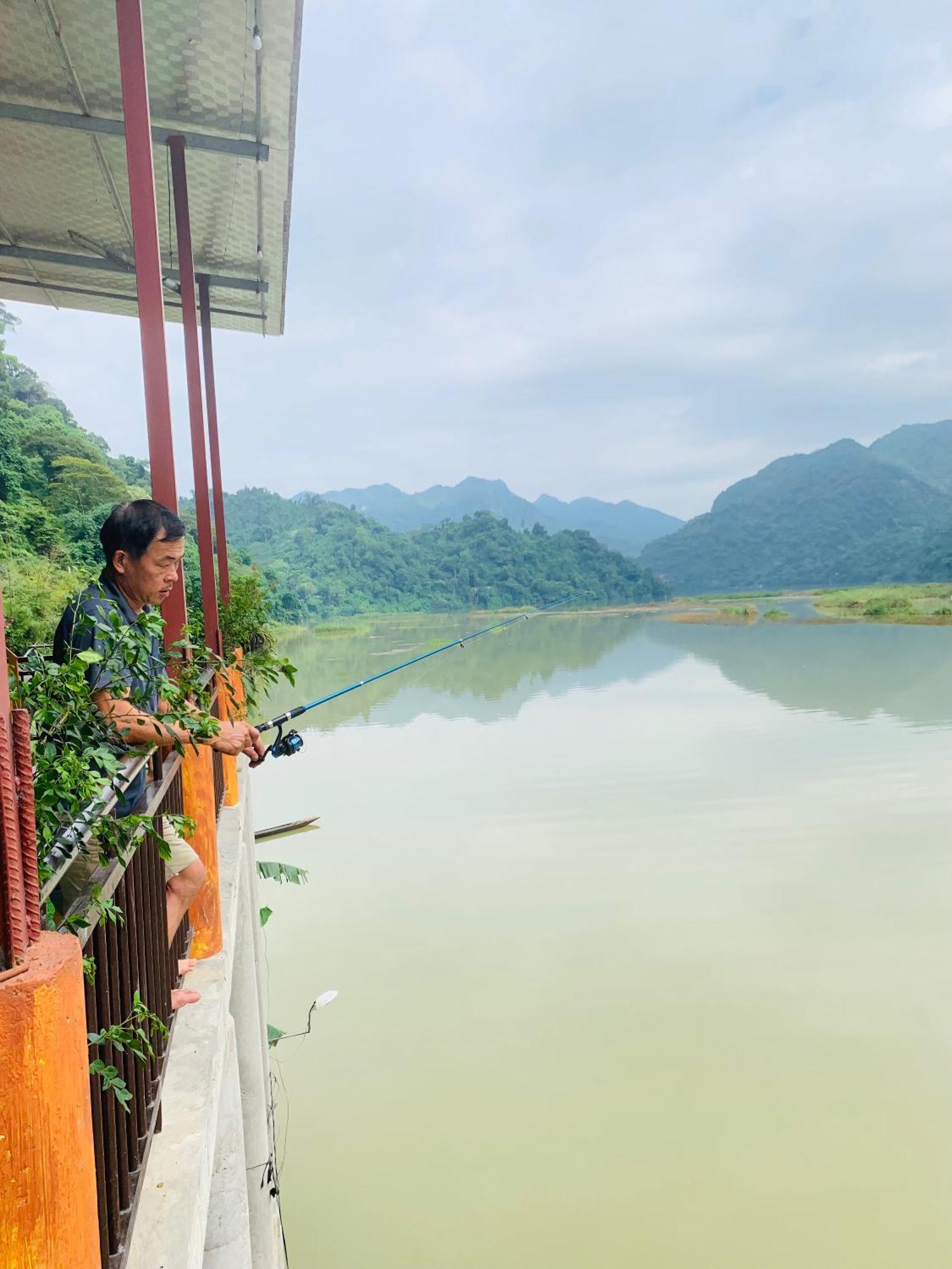 Ba Be Homestay - Nha Nghi Tran Thuc バックカン エクステリア 写真
